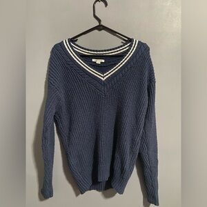 American Eagle Outfitters Blue V-Neck Sweater